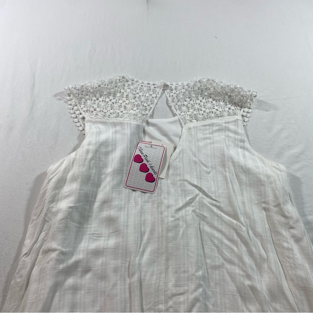 Three Pink Hearts Blouse Chic White Floral Lace Blouse NWT Cap Sleeves Crochet - Picture 3 of 8